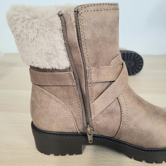 DV By Dolce Vita Oaklyn Faux Leather Boots Brown Fur Round Toe Zip Buckle 8.5 - Picture 7 of 9